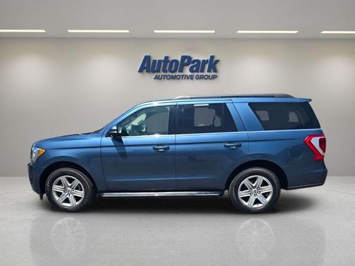Blue Metallic 2018 Ford Expedition XLT