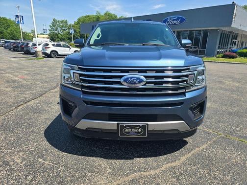 Blue Metallic 2018 Ford Expedition XLT