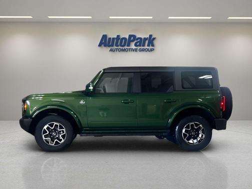 Eruption Green Metallic 2024 Ford Bronco Outer Banks