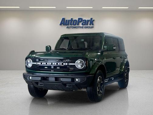 Eruption Green Metallic 2024 Ford Bronco Outer Banks