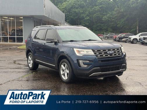 Blue Jeans Metallic 2017 Ford Explorer XLT