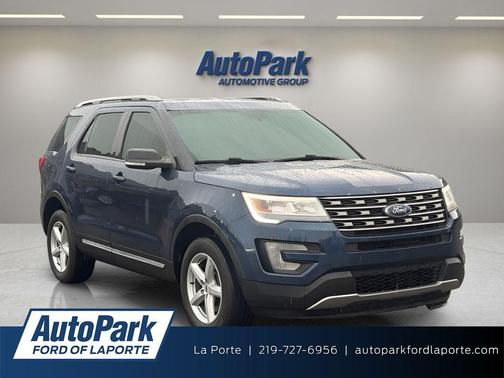 Blue Jeans Metallic 2017 Ford Explorer XLT