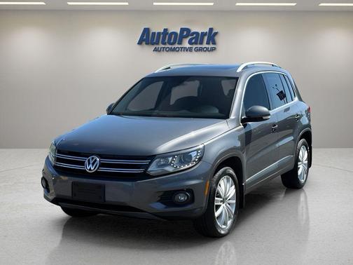 Pepper Gray 2016 Volkswagen Tiguan SE