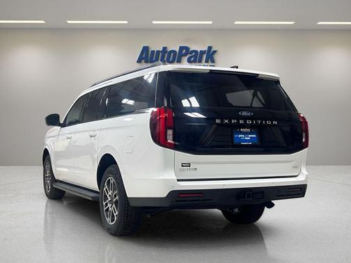 Star White 2026 Ford Expedition Max Active