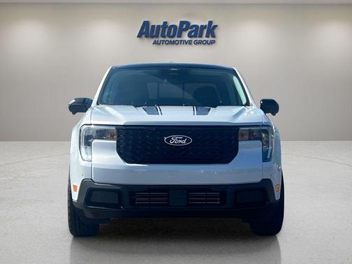 Space White Metallic 2026 Ford Maverick Lariat