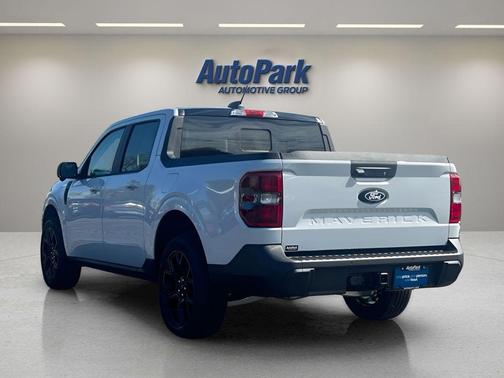 Space White Metallic 2026 Ford Maverick Lariat