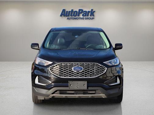 Agate Black Metallic 2023 Ford Edge SEL