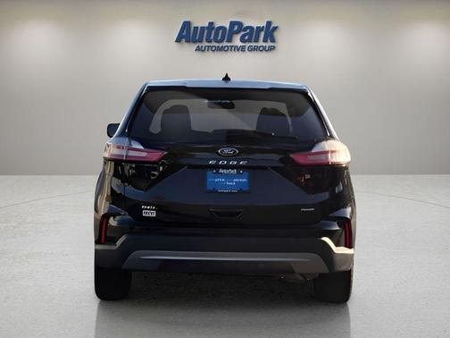 Agate Black Metallic 2023 Ford Edge SEL