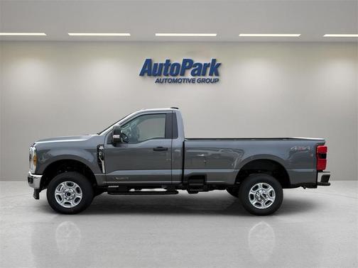 2026 Ford F-350 XLT