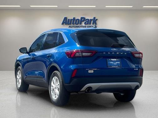 Atlas Blue Metallic 2023 Ford Escape Active