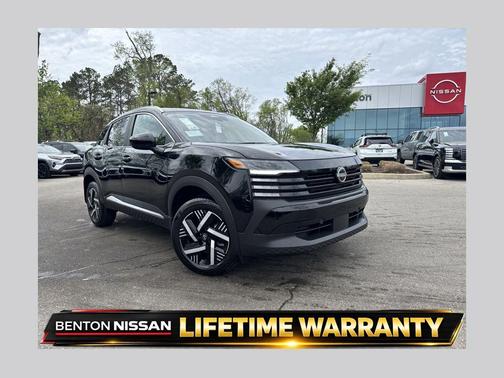 Super Black 2026 Nissan Kicks SV