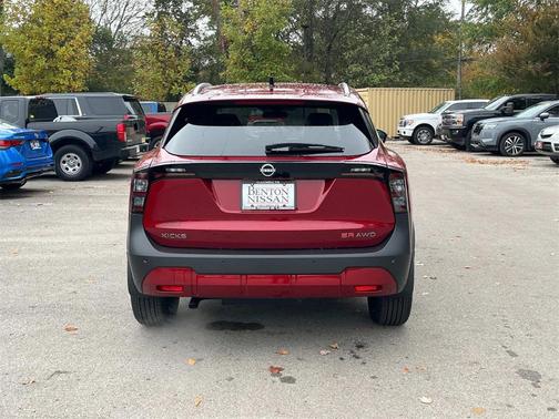 2026 Nissan Kicks SR