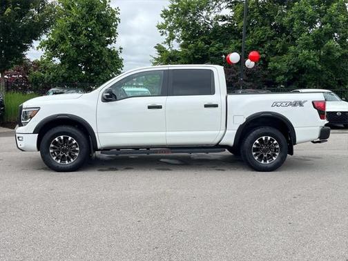 2024 Nissan Titan PRO-4X