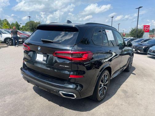 Black Sapphire Metallic 2019 BMW X5 xDrive50i