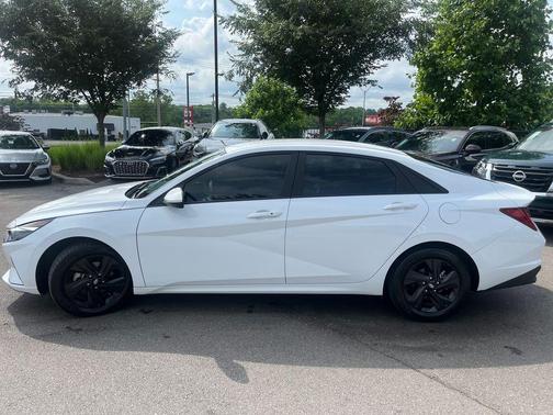 Ceramic White 2022 Hyundai ELANTRA HEV Blue