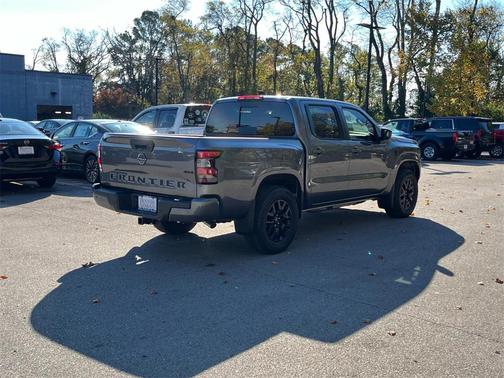 2026 Nissan Frontier SV