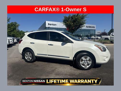 Pearl White 2014 Nissan Rogue Select S