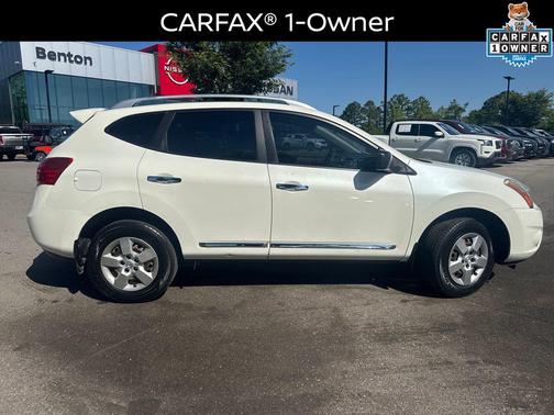 Pearl White 2014 Nissan Rogue Select S