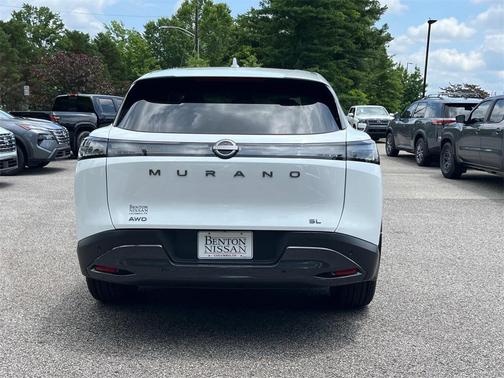2025 Nissan Murano SL