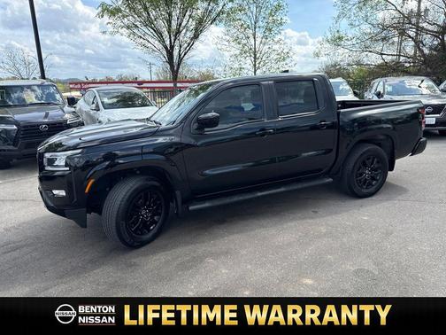 2023 Nissan Frontier SV