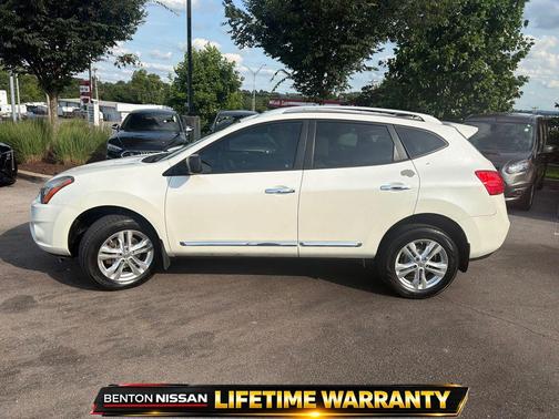 Pearl White 2015 Nissan Rogue Select S