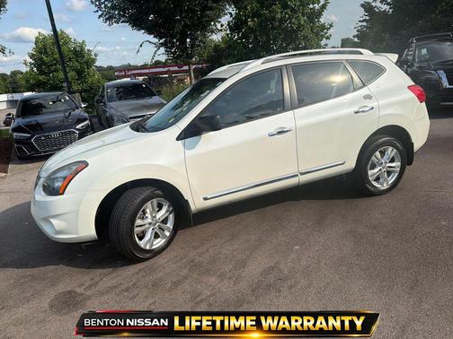 Pearl White 2015 Nissan Rogue Select S