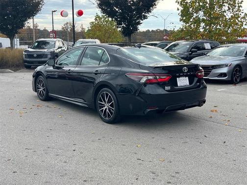 2024 Toyota Camry SE