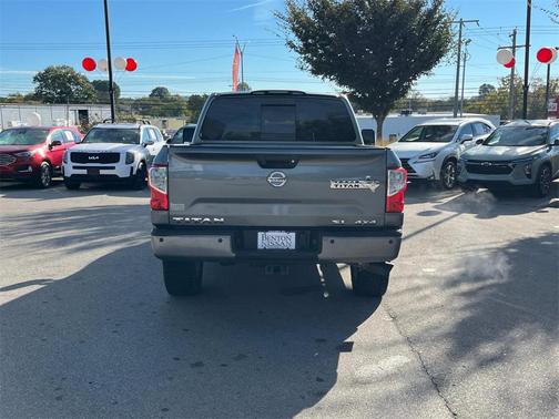2018 Nissan Titan SL