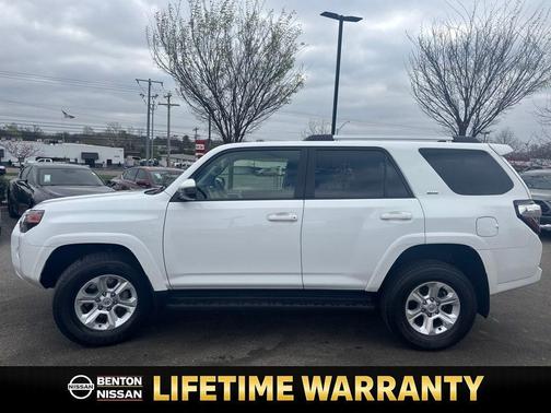 2024 Toyota 4Runner SR5