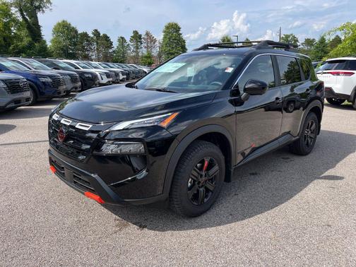 Super Black 2026 Nissan Rogue Rock Creek