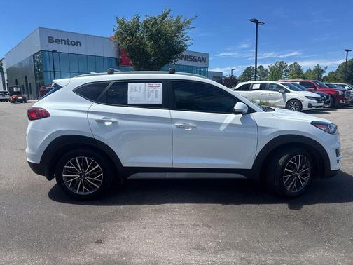 White Cream 2021 Hyundai TUCSON SEL