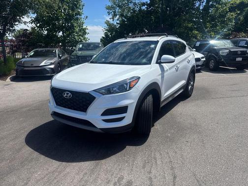 White Cream 2021 Hyundai TUCSON SEL