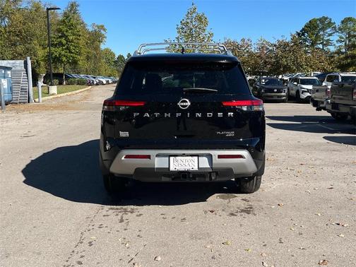 2025 Nissan Pathfinder Platinum 4WD