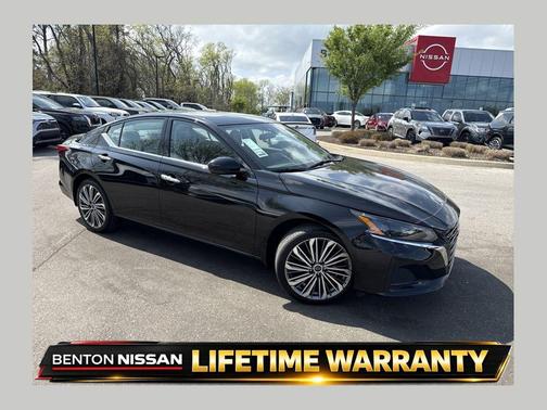 Super Black Clearcoat 2025 Nissan Altima 2.5 SL