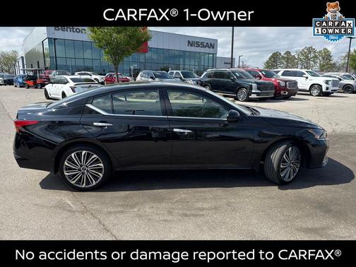 Super Black Clearcoat 2025 Nissan Altima 2.5 SL