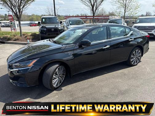 Super Black Clearcoat 2025 Nissan Altima 2.5 SL