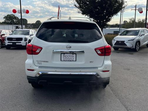 2020 Nissan Pathfinder SV