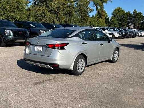 2025 Nissan Versa 1.6 S