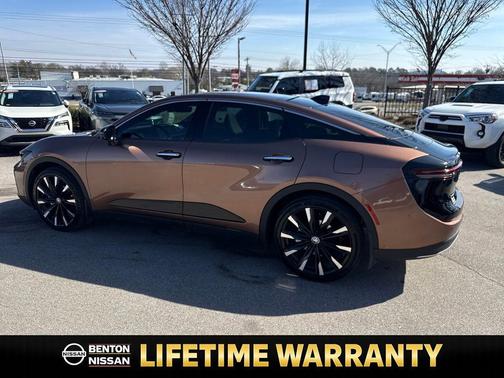 2025 Toyota Crown Platinum