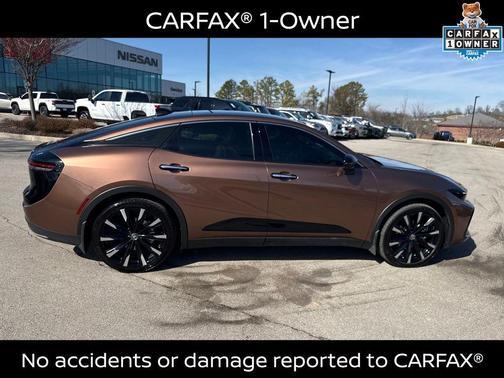 2025 Toyota Crown Platinum