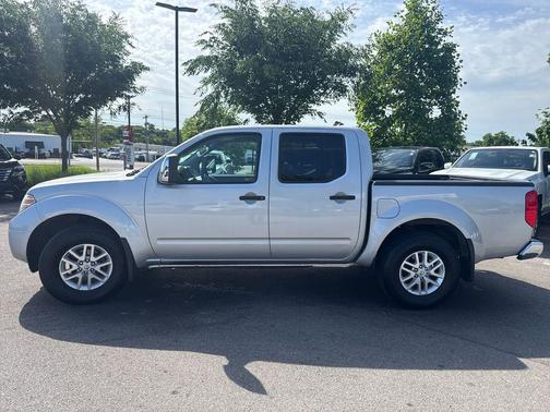 Brilliant Silver 2018 Nissan Frontier SV