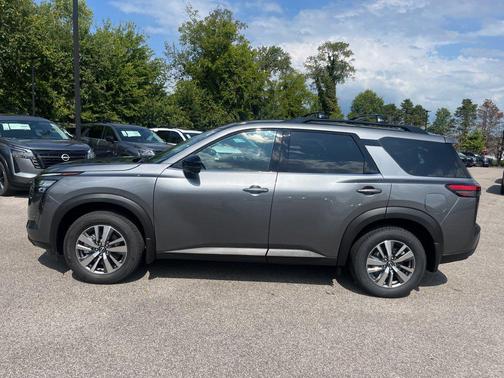 Gun Metallic 2026 Nissan Pathfinder SL