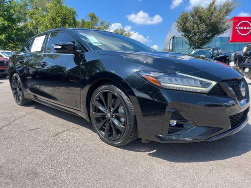 Super Black 2023 Nissan Maxima SR Xtronic CVT