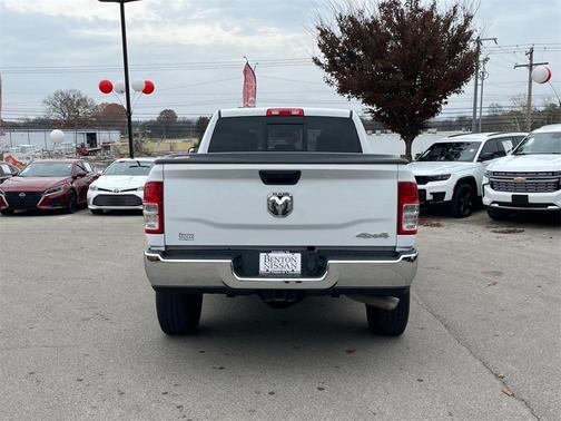 2019 RAM 2500 Tradesman Crew Cab 4x4 6'4' Box