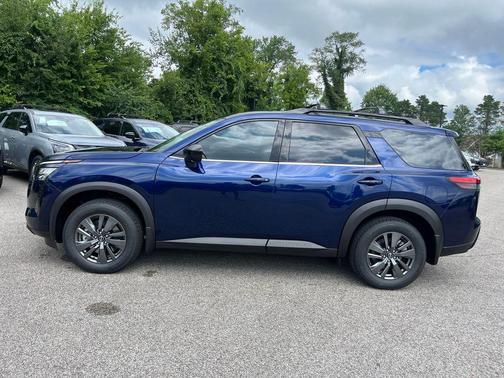 Deep Ocean Blue Pearl 2026 Nissan Pathfinder SV