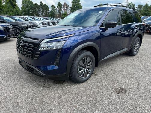 Deep Ocean Blue Pearl 2026 Nissan Pathfinder SV