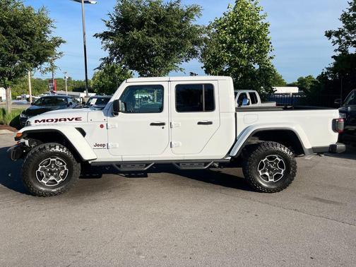 Bright White Clearcoat 2022 Jeep Gladiator Mojave 4x4