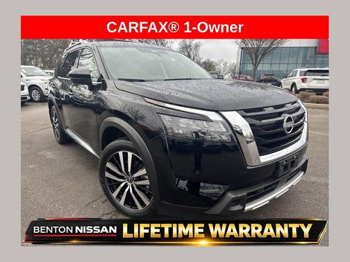 Super Black 2025 Nissan Pathfinder Platinum 4WD