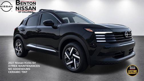 Super Black 2027 Nissan Kicks SV