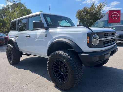 Oxford White 2026 Ford Bronco Big Bend